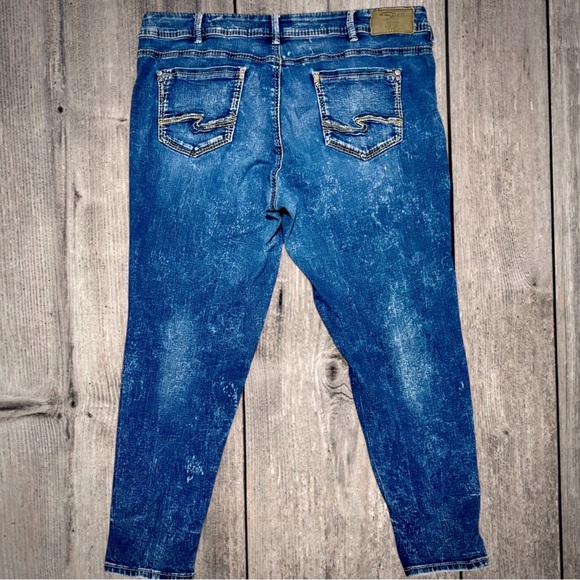 Silver Jeans Co Suki Skinny Cropped Acid Wash Jeans Plus Size 18/ L25 EUC #166 - Picture 8 of 15
